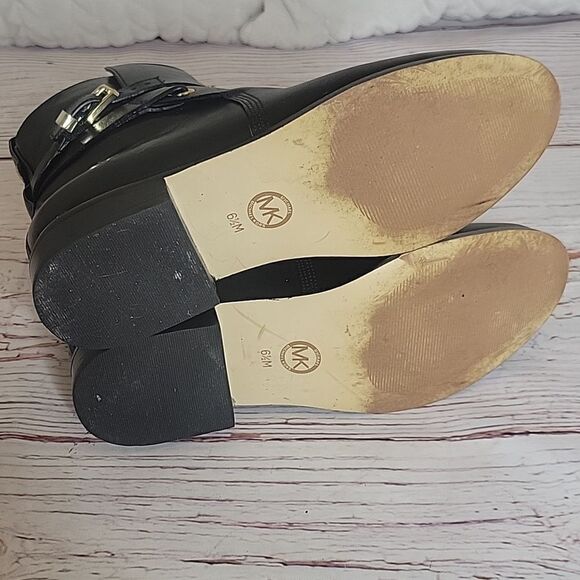 MICHAEL KORS Black Leather Ankle Boot with Goldtone Hardware Size 6.5 - Picture 8 of 10
